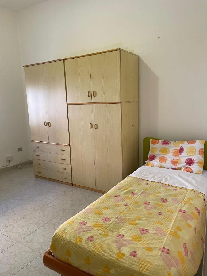 Rm'S Guesthouse Бриндизи Экстерьер фото
